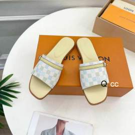 Picture of Louis Vuitton Slippers _SKULVsz35-39XC0106476